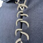 Granatowa Bluza z Kapturem i Sznurkiem z Cyrkoniami M 38 EU - zdjęcie 2