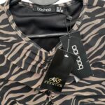 Boohoo Sukienka Zebra Beżowo Czarna M 38 EU - zdjęcie 2