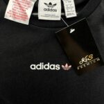 Adidas Koszulka Damska Czarna Bawełna Logo Pasek 158 CM 12 13 LAT - zdjęcie 3