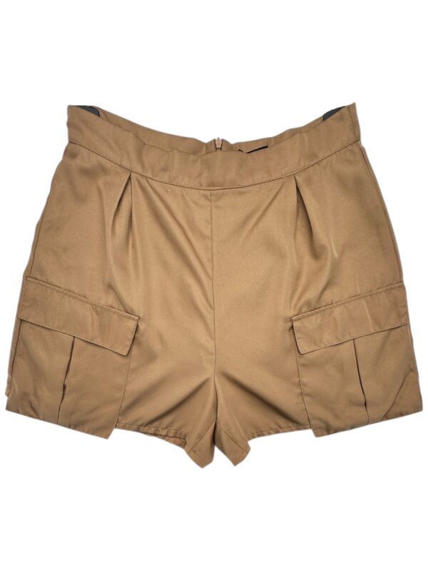 PRETTYLITTLETHING Szorty Damskie Beżowe XL