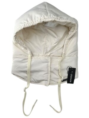 PRETTYLITTLETHING Czapka Damska Biała ONE SIZE